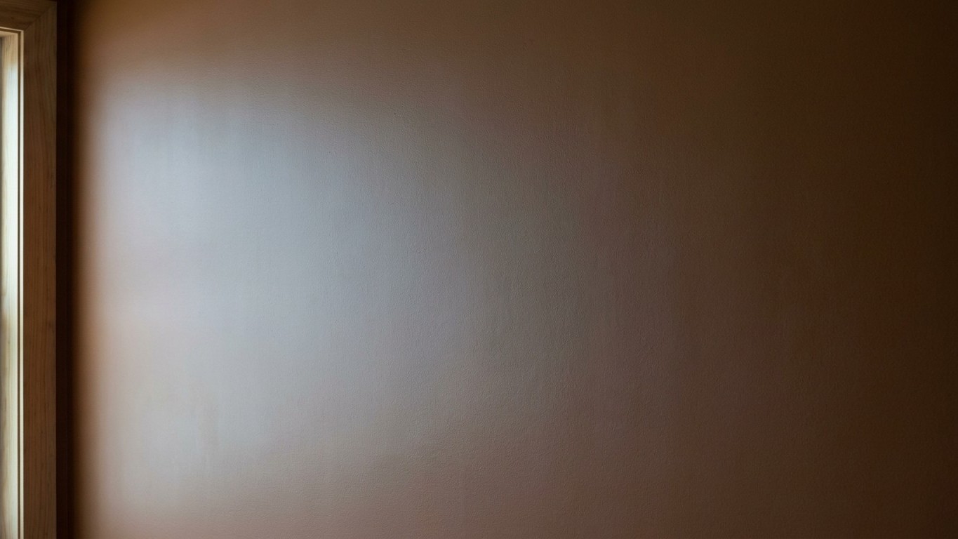 I painted my north-facing wall copper amber just to follow the 2026 trend: by the first grey morning, I understood what th...